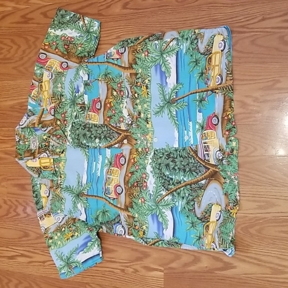 Aloha bench Hawaiian shirt‎ med